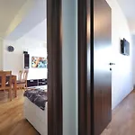 Adelisa Apartments